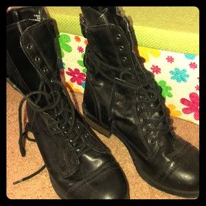 Black lace up Mossimo combat boots. Barely worn.